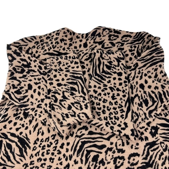 Nina Leonard Cheeta Print Cardigan Sweater Size S Lambswool Blend Lightweight - Picture 15 of 15